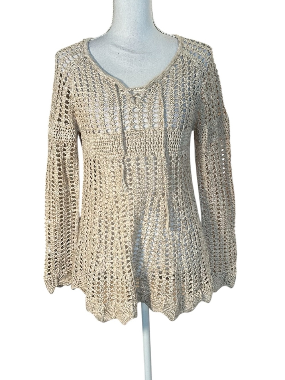 Eyeshadow Open-Knit Sweater Top in Beige